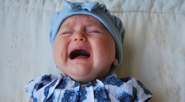 4 Gentle Steps: Calm a Crying Newborn